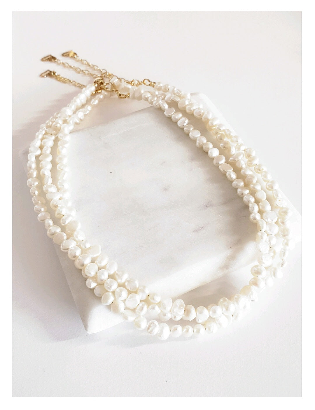 Lara Pearls Choker