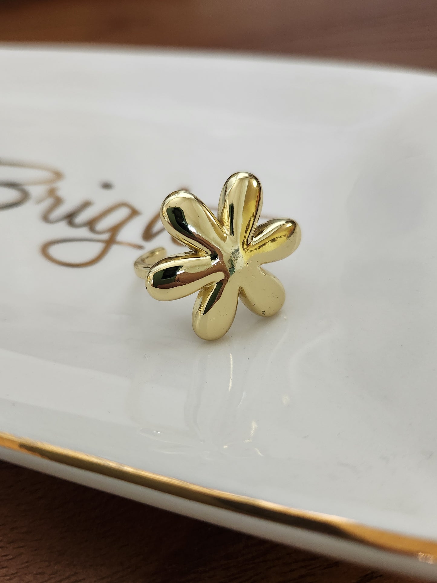 Nei Flower Ring