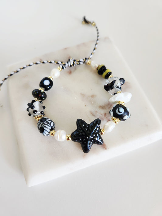 Palomino Island in Black
