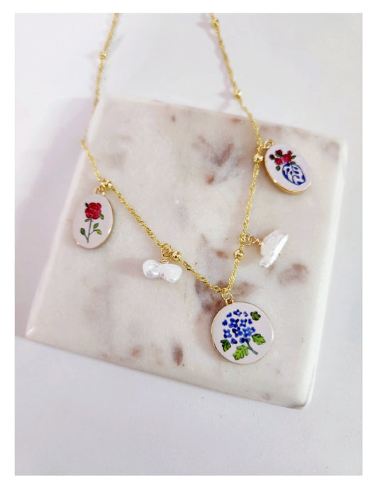 Camelia Necklace