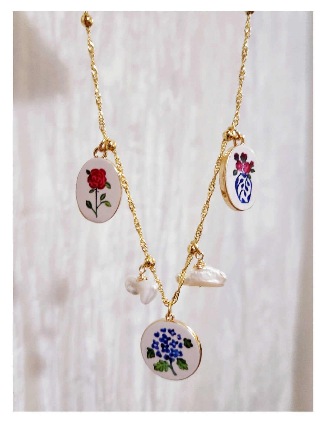 Camelia Necklace