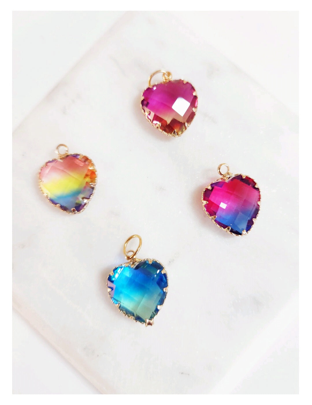 Gemas Charms